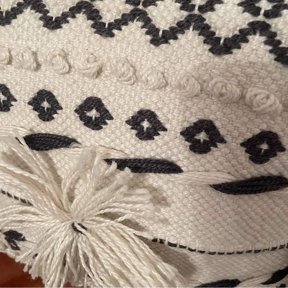 GRANDINROAD Decorative Pillows Kilim Indoor Throw Pillows 18” x 18”